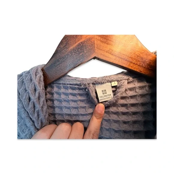 Waffle Hooded Robe Gray Taupe Size L - Gently Used, Cozy! 🛁 - Picture 3 of 9